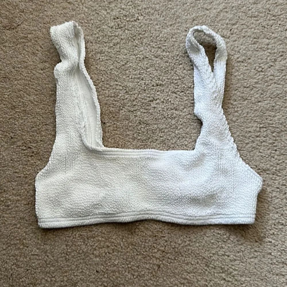Bound Eye OS white bikini top new